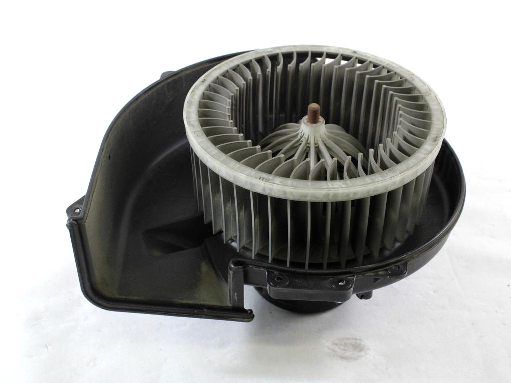 VENTILATOR  KABINE  OEM N. 6Q1819015J ORIGINAL REZERVNI DEL VOLKSWAGEN POLO 6R1 6C1 (06/2009 - 02/2014) DIESEL LETNIK 2012