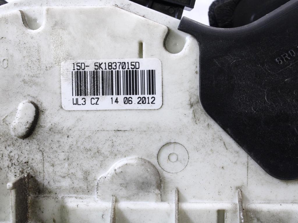 CENTRALNO ZAKLEPANJE PREDNIH LEVIH VRAT OEM N. 5K1837015D ORIGINAL REZERVNI DEL VOLKSWAGEN POLO 6R1 6C1 (06/2009 - 02/2014) DIESEL LETNIK 2012