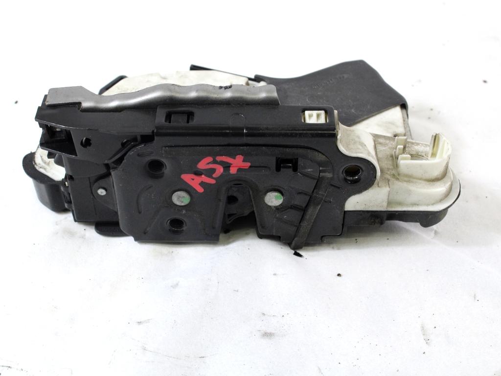 CENTRALNO ZAKLEPANJE PREDNIH LEVIH VRAT OEM N. 5K1837015D ORIGINAL REZERVNI DEL VOLKSWAGEN POLO 6R1 6C1 (06/2009 - 02/2014) DIESEL LETNIK 2012