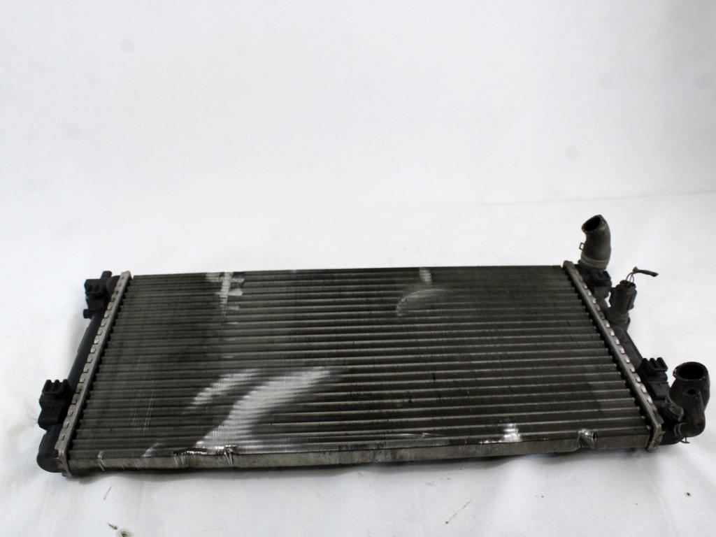 RADIATOR VODE OEM N. 6R0121253O ORIGINAL REZERVNI DEL VOLKSWAGEN POLO 6R1 6C1 (06/2009 - 02/2014) DIESEL LETNIK 2012