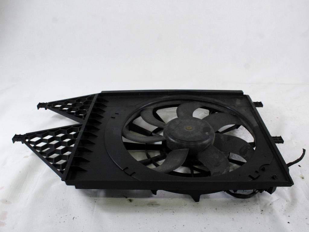 VENTILATOR HLADILNIKA OEM N. 6R0121207A ORIGINAL REZERVNI DEL VOLKSWAGEN POLO 6R1 6C1 (06/2009 - 02/2014) DIESEL LETNIK 2012