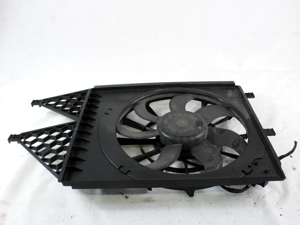 VENTILATOR HLADILNIKA OEM N. 6R0121207A ORIGINAL REZERVNI DEL VOLKSWAGEN POLO 6R1 6C1 (06/2009 - 02/2014) DIESEL LETNIK 2012