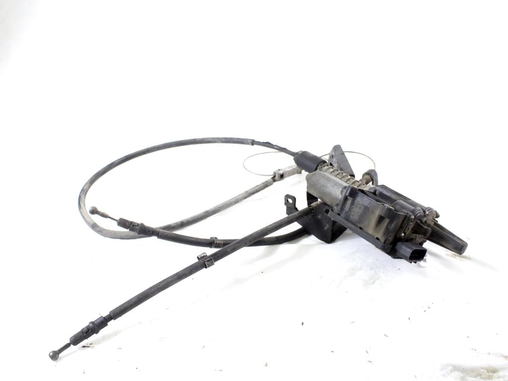 ELEKTRICNA PARKIRNA ZAVORNA  OEM N. 13334738 ORIGINAL REZERVNI DEL OPEL MERIVA B S10 (2010 -2017)DIESEL LETNIK 2011