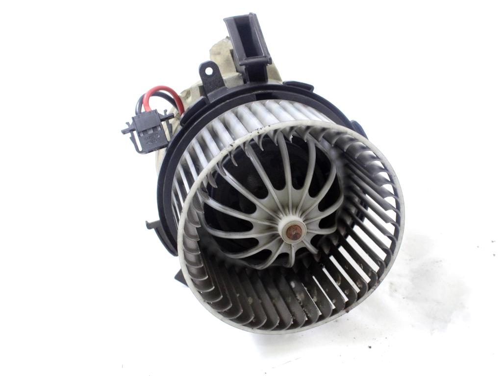 VENTILATOR  KABINE  OEM N. 8K1820021 ORIGINAL REZERVNI DEL AUDI A4 B8 8K2 BER/SW/CABRIO (2007 - 11/2015) DIESEL LETNIK 2009