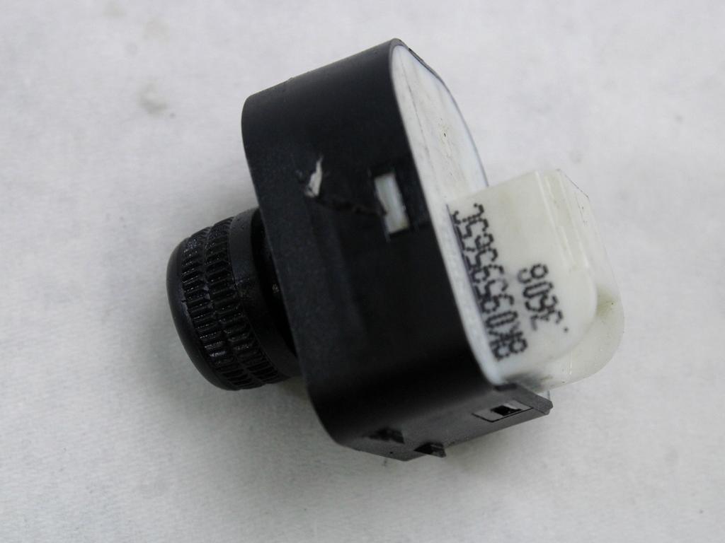 STIKALA ELEKTRICNIH OGLEDAL  OEM N. 8K0959565C ORIGINAL REZERVNI DEL AUDI A4 B8 8K2 BER/SW/CABRIO (2007 - 11/2015) DIESEL LETNIK 2009