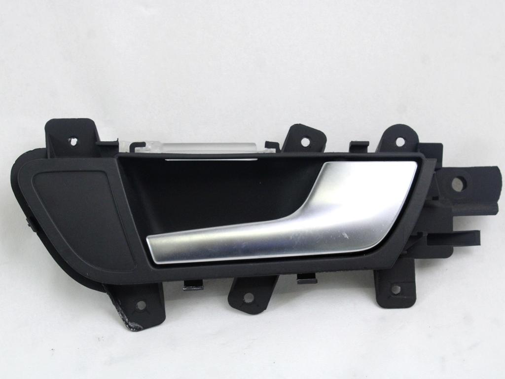 NOTRANJA KLJUKA  OEM N. 8K0837020C ORIGINAL REZERVNI DEL AUDI A4 B8 8K2 BER/SW/CABRIO (2007 - 11/2015) DIESEL LETNIK 2009