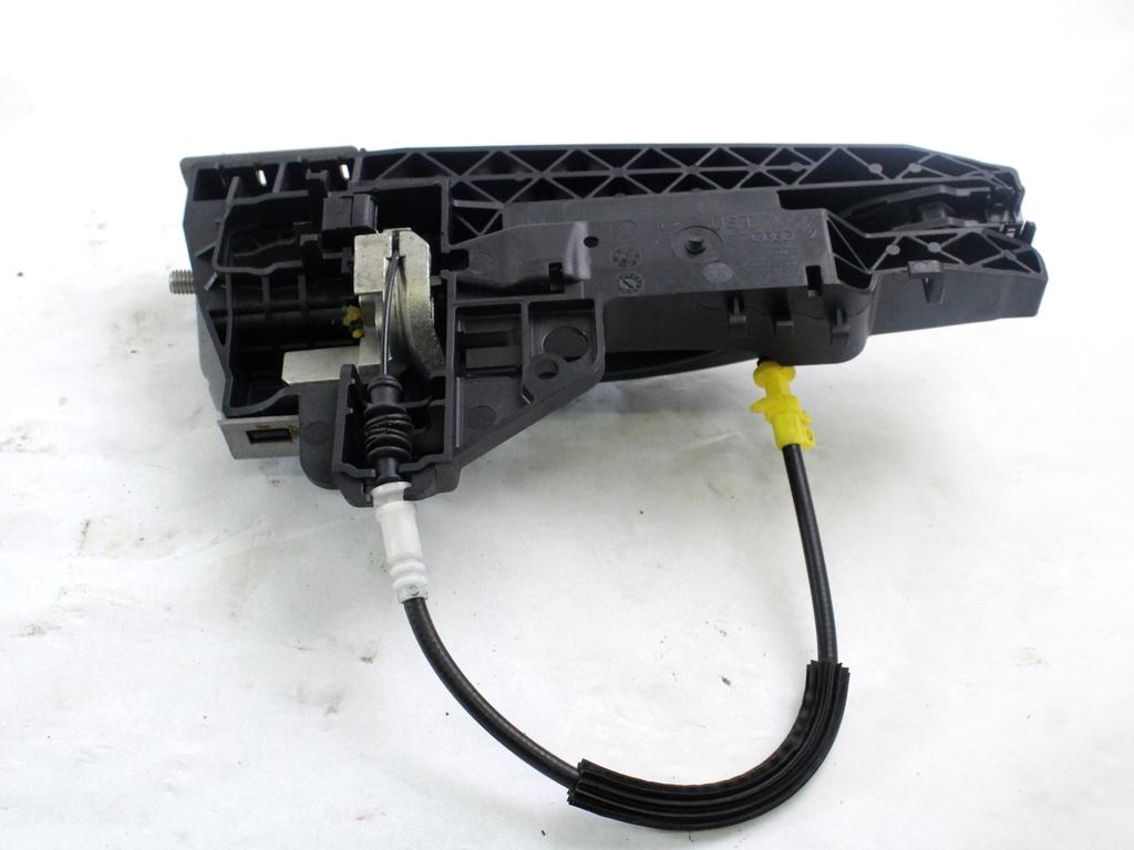 ZUNANJA KLJUKA SPREDNJA LEVA VRATA OEM N. 8T0837205AGRU ORIGINAL REZERVNI DEL AUDI A4 B8 8K2 BER/SW/CABRIO (2007 - 11/2015) DIESEL LETNIK 2009