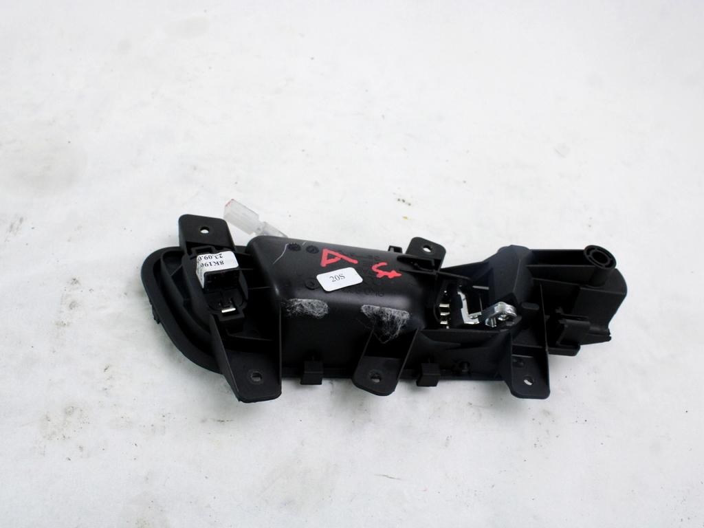 NOTRANJA KLJUKA  OEM N. 8K0837019A ORIGINAL REZERVNI DEL AUDI A4 B8 8K2 BER/SW/CABRIO (2007 - 11/2015) DIESEL LETNIK 2009