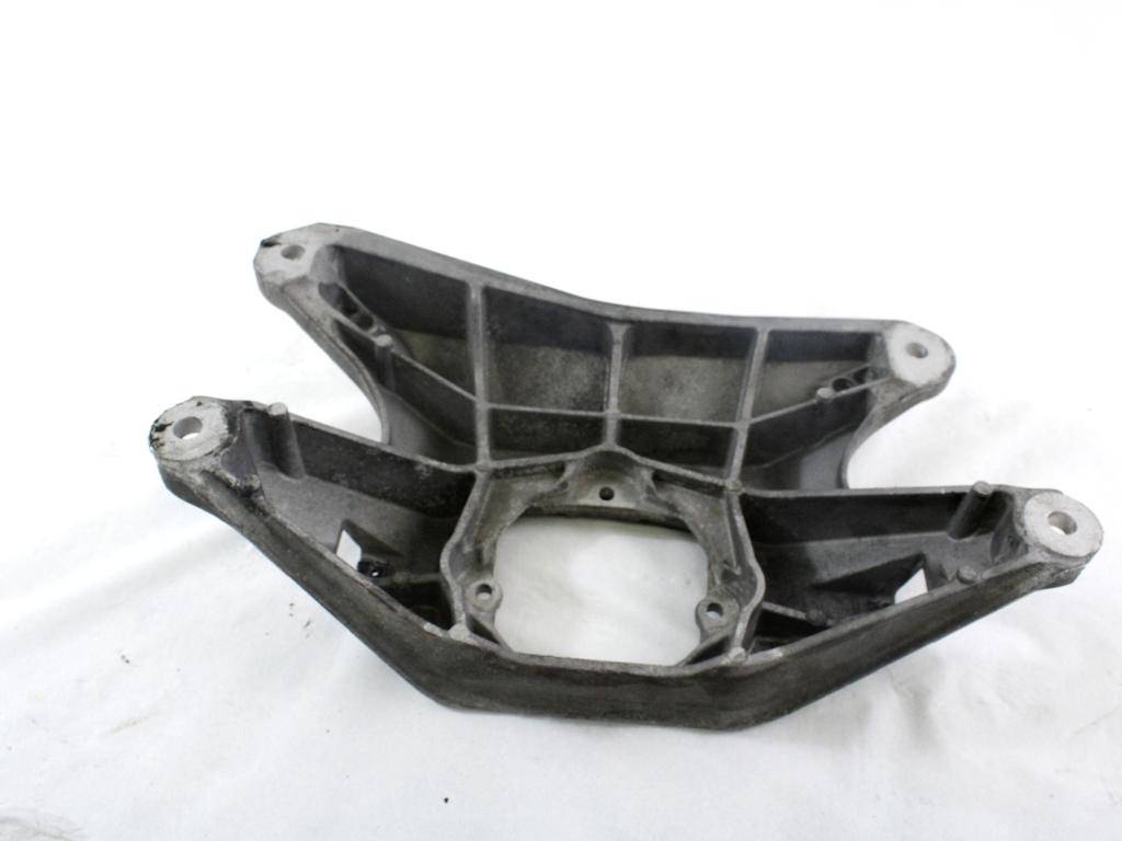 NOSILEC MENJALNIKA OEM N. 8K0399263AF ORIGINAL REZERVNI DEL AUDI A4 B8 8K2 BER/SW/CABRIO (2007 - 11/2015) DIESEL LETNIK 2009