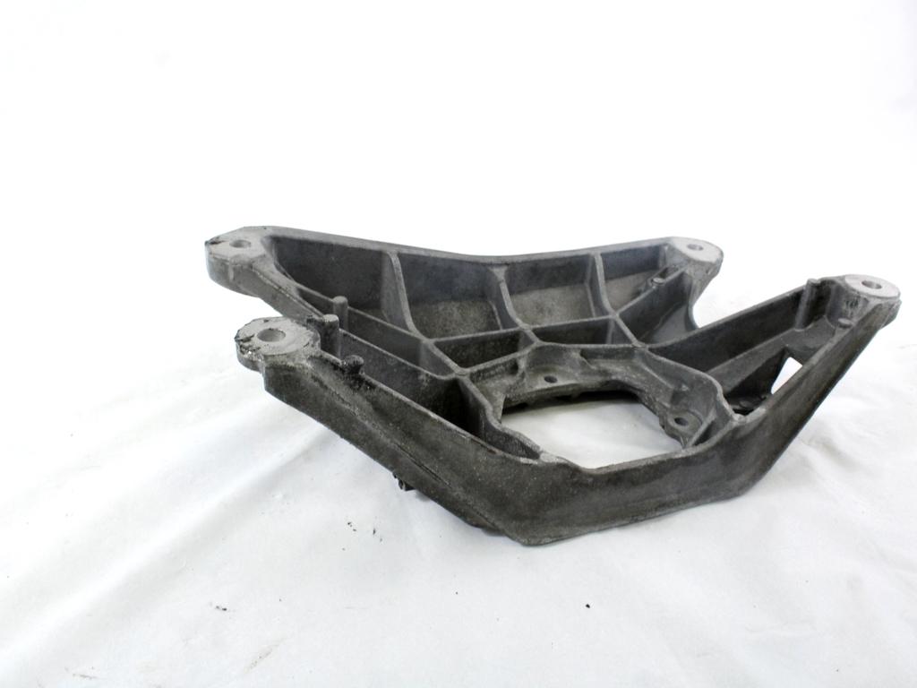 NOSILEC MENJALNIKA OEM N. 8K0399263AF ORIGINAL REZERVNI DEL AUDI A4 B8 8K2 BER/SW/CABRIO (2007 - 11/2015) DIESEL LETNIK 2009