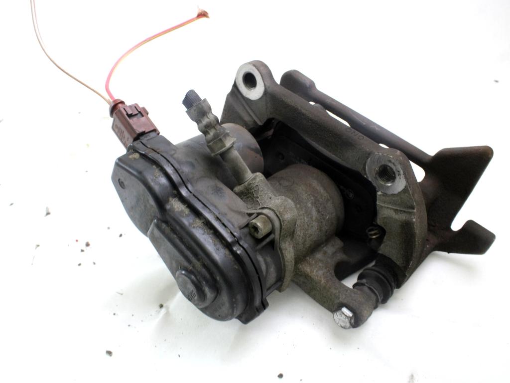 ZADNJE DESNE ZAVORNE CELJUSTI  OEM N. 8K0615404B ORIGINAL REZERVNI DEL AUDI A4 B8 8K2 BER/SW/CABRIO (2007 - 11/2015) DIESEL LETNIK 2009