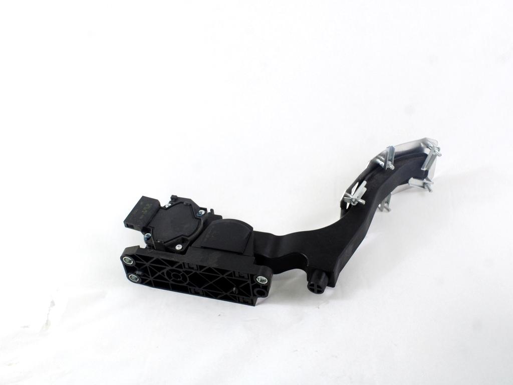 PEDALI OEM N. 6Q1721503E ORIGINAL REZERVNI DEL SEAT IBIZA 6L1 MK3 (01/2002 - 01/2006) BENZINA LETNIK 2005