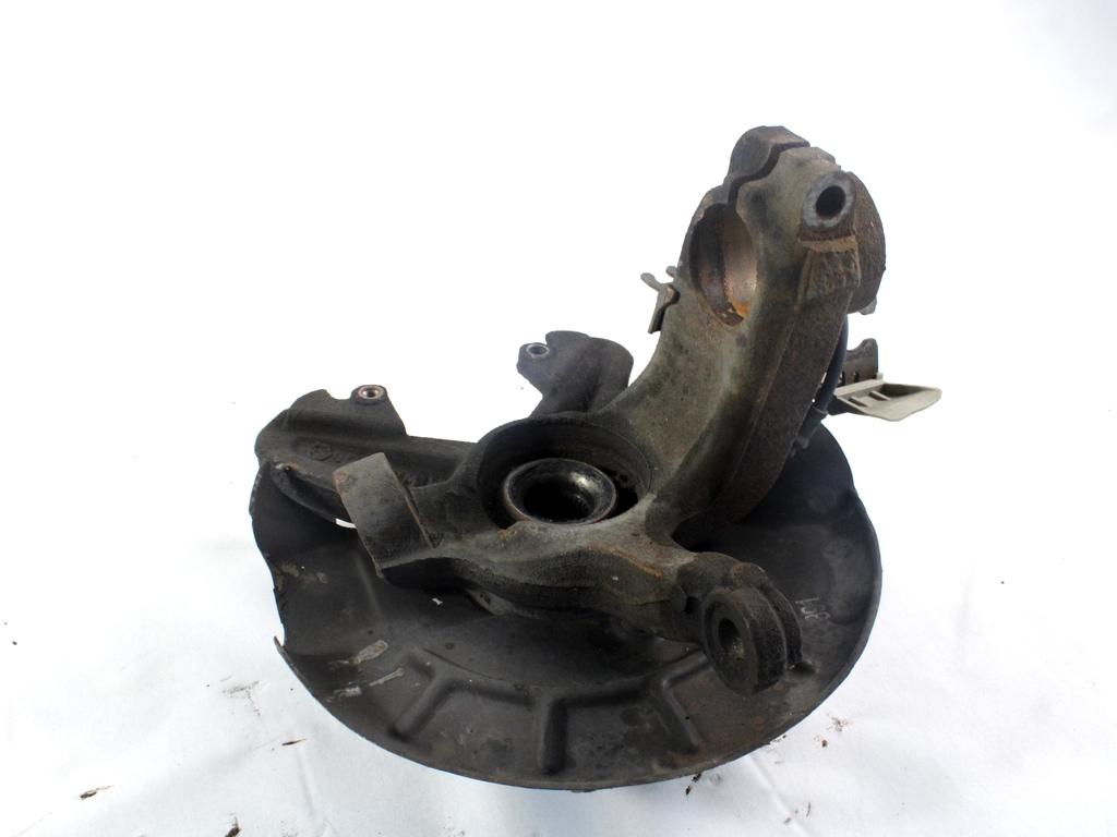 VRTLJIVI LEZAJ DESNO / PESTO KOLESA Z LEZAJEM SPREDAJ OEM N. 6Q0407256AC ORIGINAL REZERVNI DEL SEAT IBIZA 6L1 MK3 (01/2002 - 01/2006) BENZINA LETNIK 2005