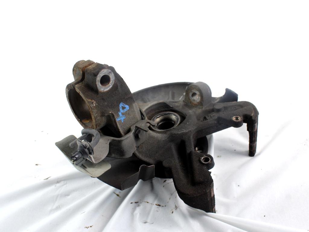 VRTLJIVI LEZAJ DESNO / PESTO KOLESA Z LEZAJEM SPREDAJ OEM N. 6Q0407256AC ORIGINAL REZERVNI DEL SEAT IBIZA 6L1 MK3 (01/2002 - 01/2006) BENZINA LETNIK 2005