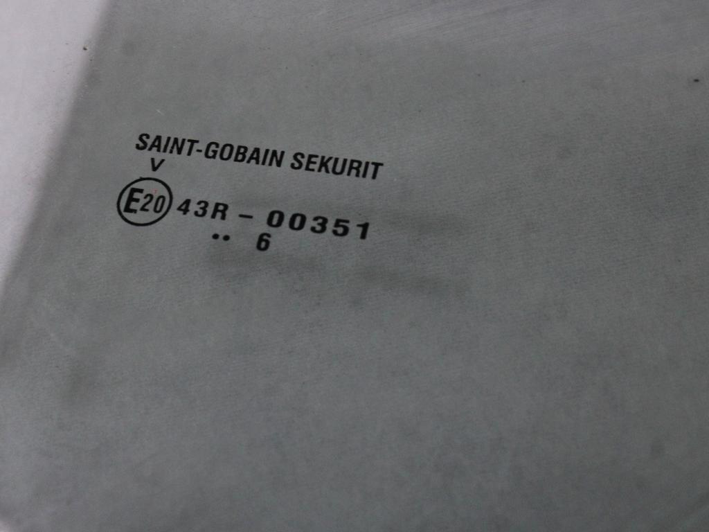 STEKLO ZADNJIH DESNIH VRAT OEM N. 71743829 ORIGINAL REZERVNI DEL FIAT SEDICI FY (2006 - 4/2009) DIESEL LETNIK 2006