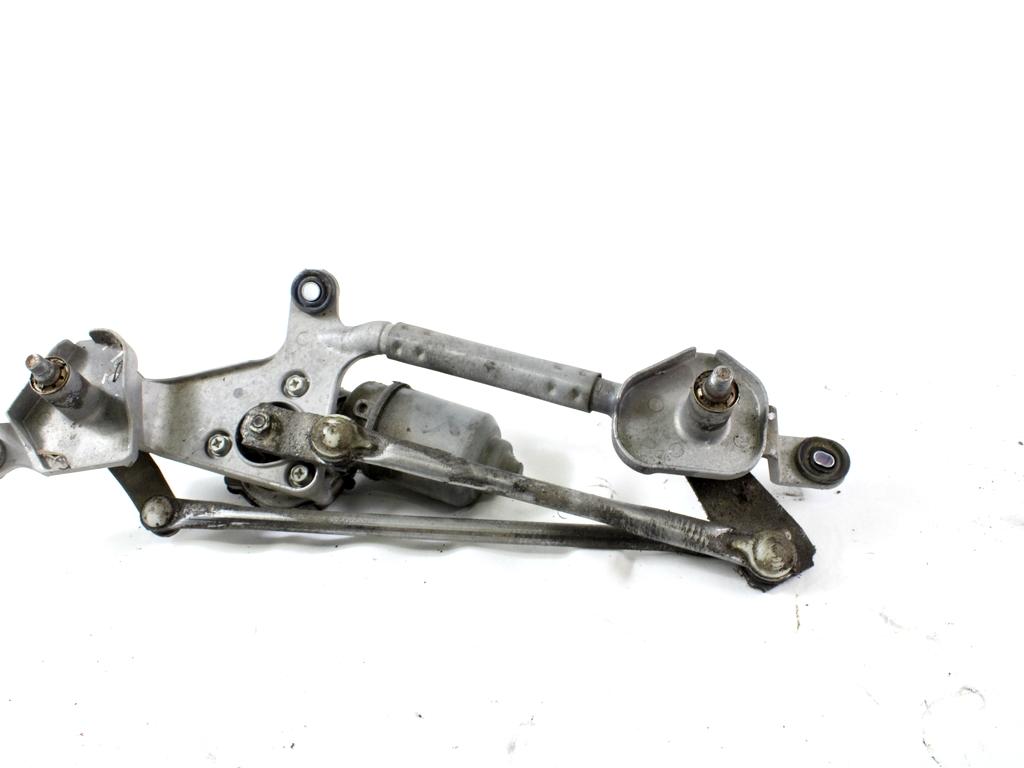 MOTORCEK PREDNJIH BRISALCEV OEM N. 38110-79J00 ORIGINAL REZERVNI DEL FIAT SEDICI FY (2006 - 4/2009) DIESEL LETNIK 2006