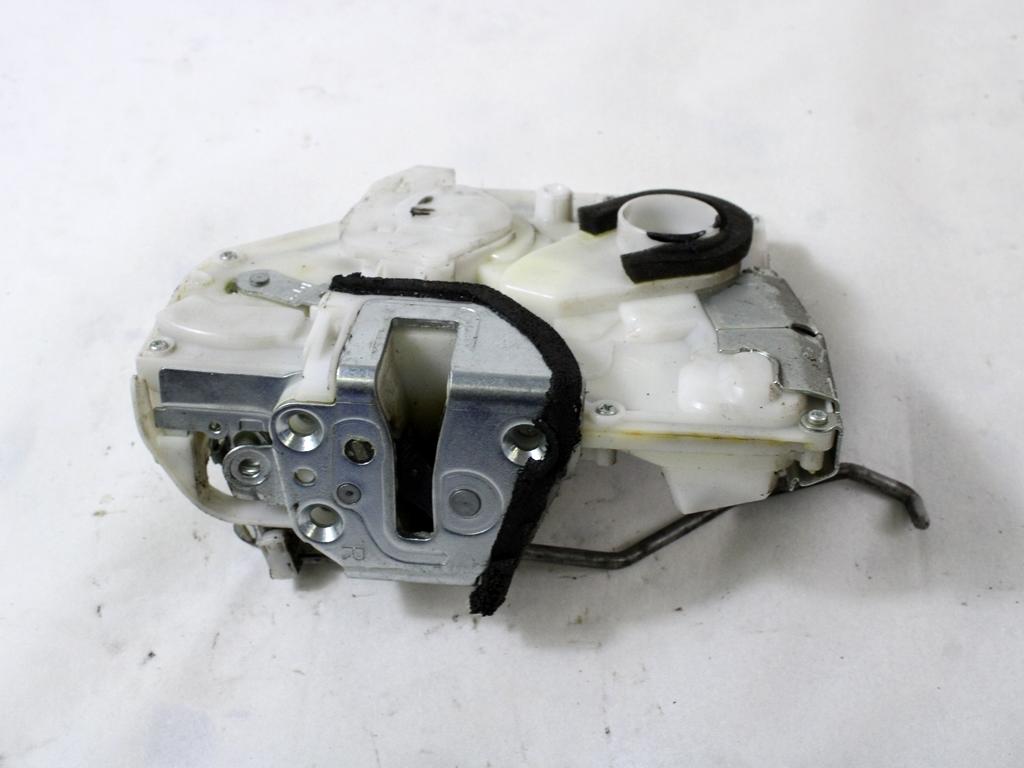 CENTRALNI ZAKLEP SPREDNJIH VRAT  OEM N. 71768757 ORIGINAL REZERVNI DEL FIAT SEDICI FY (2006 - 4/2009) DIESEL LETNIK 2006