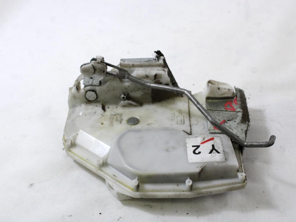 CENTRALNI ZAKLEP SPREDNJIH VRAT  OEM N. 71768757 ORIGINAL REZERVNI DEL FIAT SEDICI FY (2006 - 4/2009) DIESEL LETNIK 2006