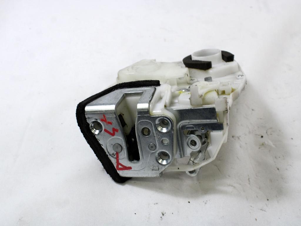 CENTRALNO ZAKLEPANJE PREDNIH LEVIH VRAT OEM N. 71768746 ORIGINAL REZERVNI DEL FIAT SEDICI FY (2006 - 4/2009) DIESEL LETNIK 2006