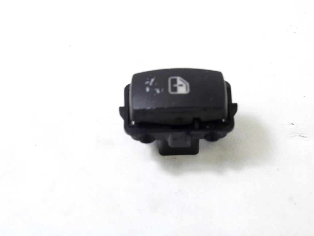 ZADNJE STIKALO OEM N. 71740224 ORIGINAL REZERVNI DEL FIAT CROMA 194 MK2 R (11-2007 - 2010) DIESEL LETNIK 2010