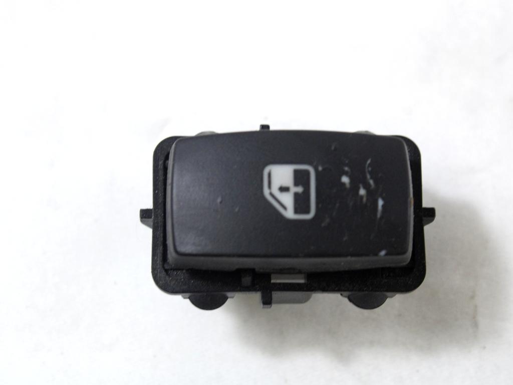 ZADNJE STIKALO OEM N. 71740224 ORIGINAL REZERVNI DEL FIAT CROMA 194 MK2 R (11-2007 - 2010) DIESEL LETNIK 2010