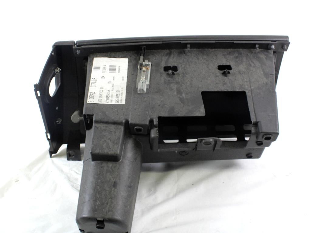 PREDAL ZA DOKUMENTE OEM N. 735364131 ORIGINAL REZERVNI DEL FIAT CROMA 194 MK2 R (11-2007 - 2010) DIESEL LETNIK 2010