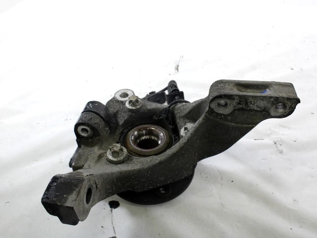 VRTLJIVI LEZAJ DESNO / PESTO KOLESA Z LEZAJEM SPREDAJ OEM N. 51753896 ORIGINAL REZERVNI DEL FIAT CROMA 194 MK2 R (11-2007 - 2010) DIESEL LETNIK 2010