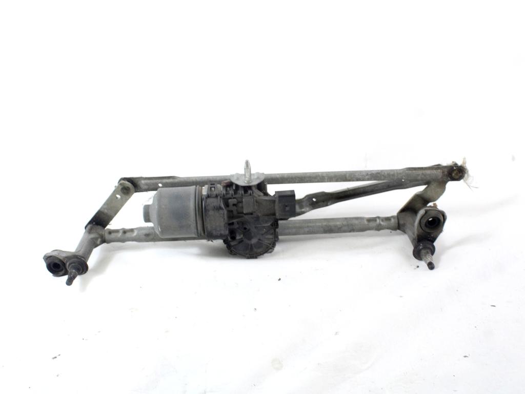 MOTORCEK PREDNJIH BRISALCEV OEM N. 6R1955119A ORIGINAL REZERVNI DEL VOLKSWAGEN POLO 6R1 6C1 (06/2009 - 02/2014) DIESEL LETNIK 2011