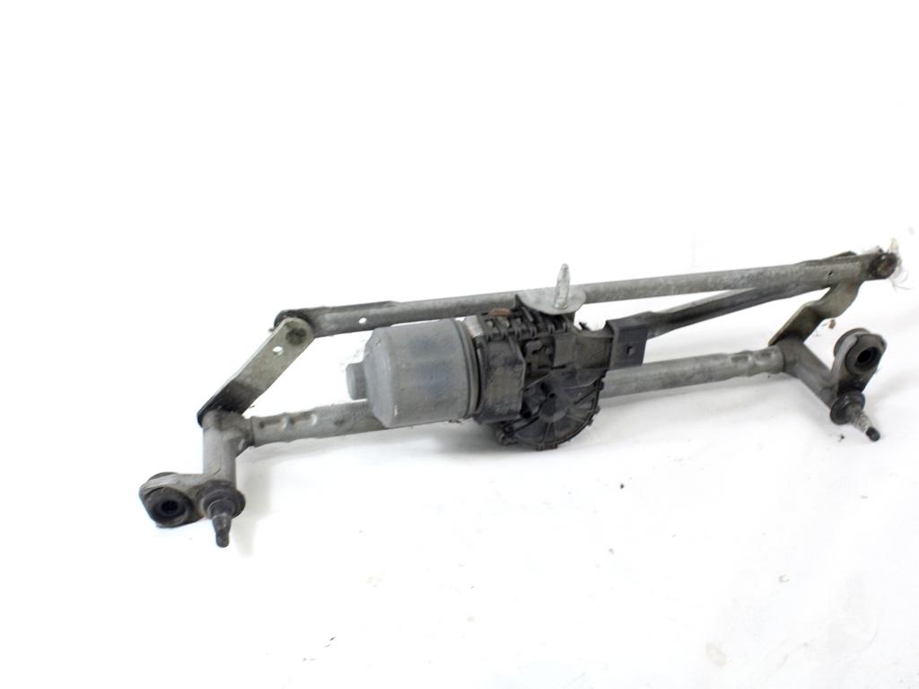 MOTORCEK PREDNJIH BRISALCEV OEM N. 6R1955119A ORIGINAL REZERVNI DEL VOLKSWAGEN POLO 6R1 6C1 (06/2009 - 02/2014) DIESEL LETNIK 2011