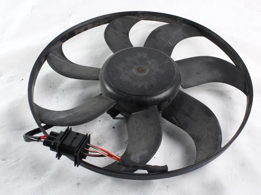 VENTILATOR HLADILNIKA OEM N. 6R0959455C ORIGINAL REZERVNI DEL VOLKSWAGEN POLO 6R1 6C1 (06/2009 - 02/2014) DIESEL LETNIK 2011