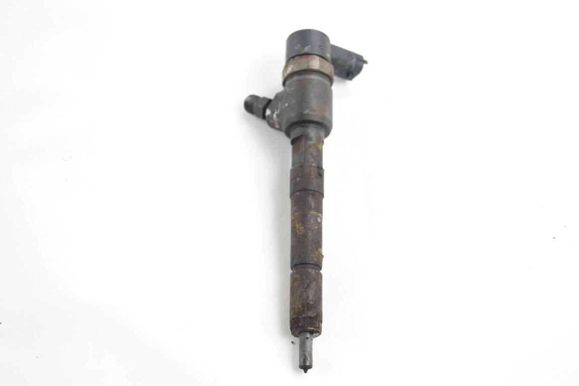 INJEKTORJI DIESEL OEM N. 445110183 ORIGINAL REZERVNI DEL FIAT PUNTO EVO 199 (2009 - 2012)  DIESEL LETNIK 2009