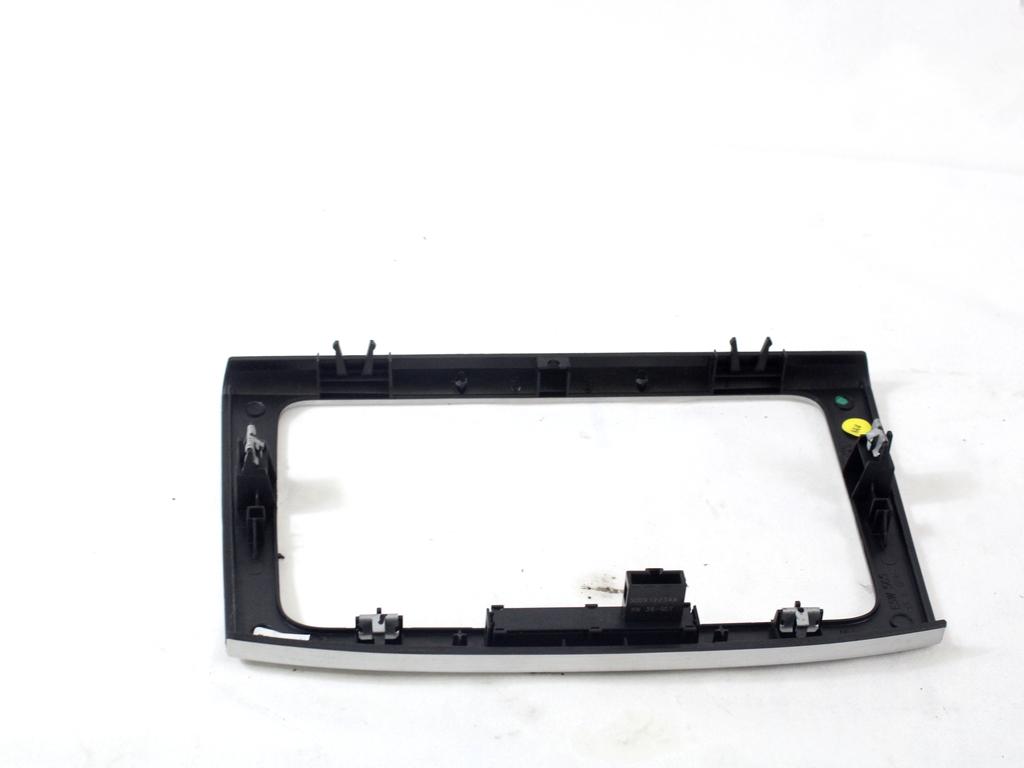 ARMATURNA PLO?CA OEM N. 3C0858069P ORIGINAL REZERVNI DEL VOLKSWAGEN PASSAT B6 3C2 3C5 BER/SW (2005 - 09/2010)  DIESEL LETNIK 2007