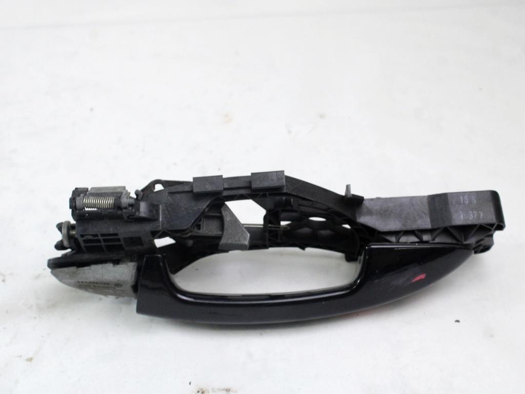 ZUNANJA KLJUKA SPREDNJA DESNA VRATA OEM N. 3C0837206GRU ORIGINAL REZERVNI DEL VOLKSWAGEN PASSAT B6 3C2 3C5 BER/SW (2005 - 09/2010)  DIESEL LETNIK 2007