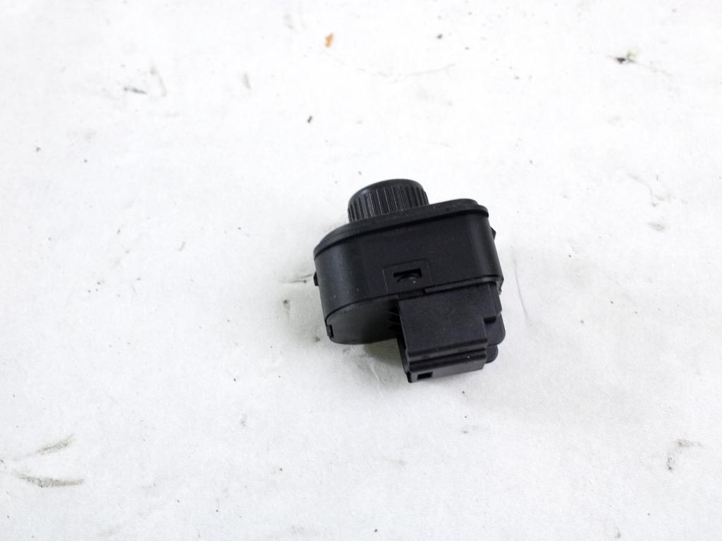 STIKALA ELEKTRICNIH OGLEDAL  OEM N. 1K0959565H ORIGINAL REZERVNI DEL VOLKSWAGEN PASSAT B6 3C2 3C5 BER/SW (2005 - 09/2010)  DIESEL LETNIK 2007