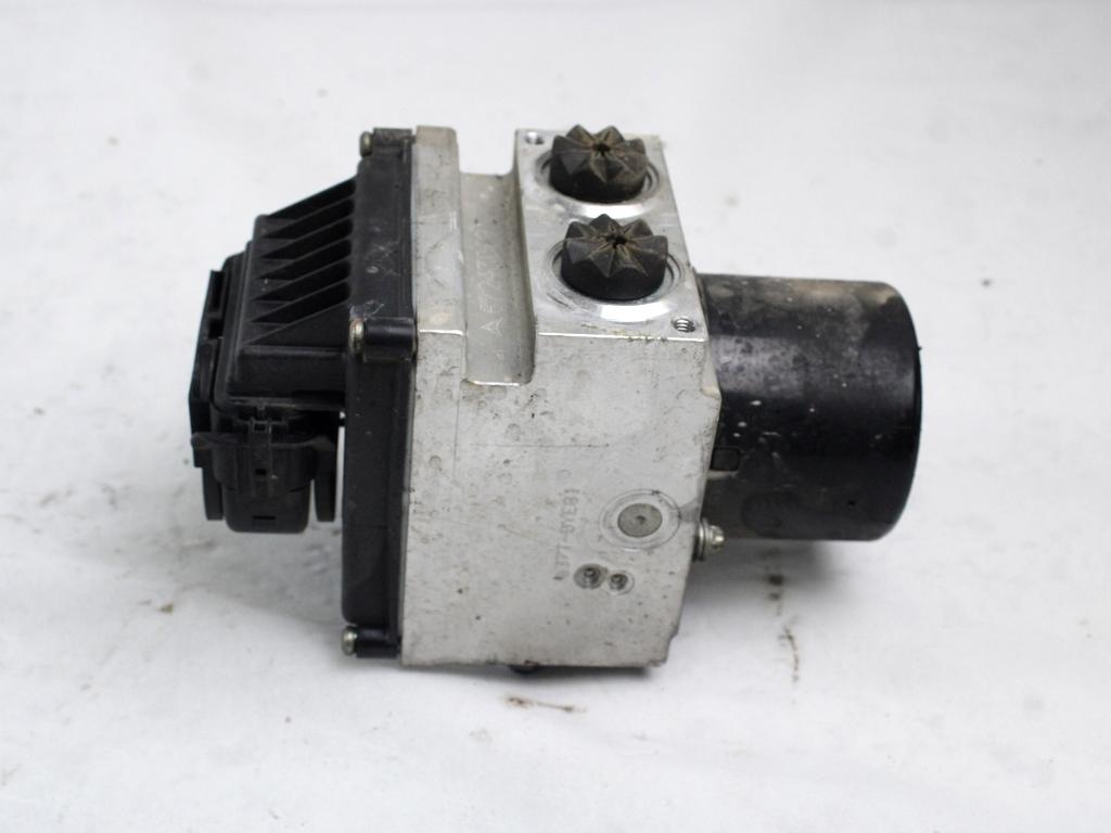 ABS AGREGAT S PUMPO OEM N. 3C0614109D ORIGINAL REZERVNI DEL VOLKSWAGEN PASSAT B6 3C2 3C5 BER/SW (2005 - 09/2010)  DIESEL LETNIK 2007