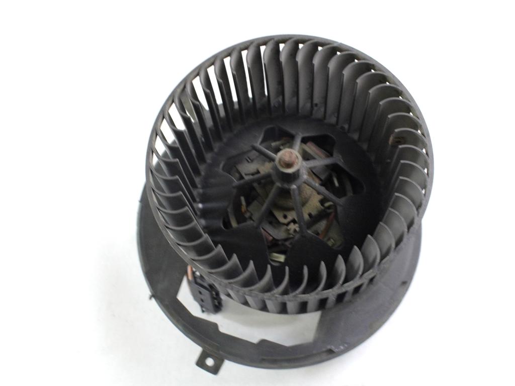 VENTILATOR  KABINE  OEM N. 3C182015L ORIGINAL REZERVNI DEL VOLKSWAGEN PASSAT B6 3C2 3C5 BER/SW (2005 - 09/2010)  DIESEL LETNIK 2007