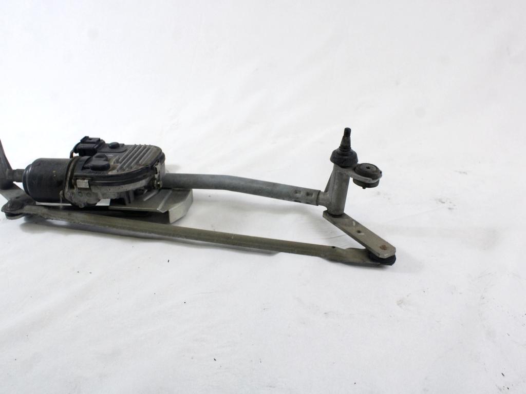 MOTORCEK PREDNJIH BRISALCEV OEM N. 3C1955023E ORIGINAL REZERVNI DEL VOLKSWAGEN PASSAT B6 3C2 3C5 BER/SW (2005 - 09/2010)  DIESEL LETNIK 2007