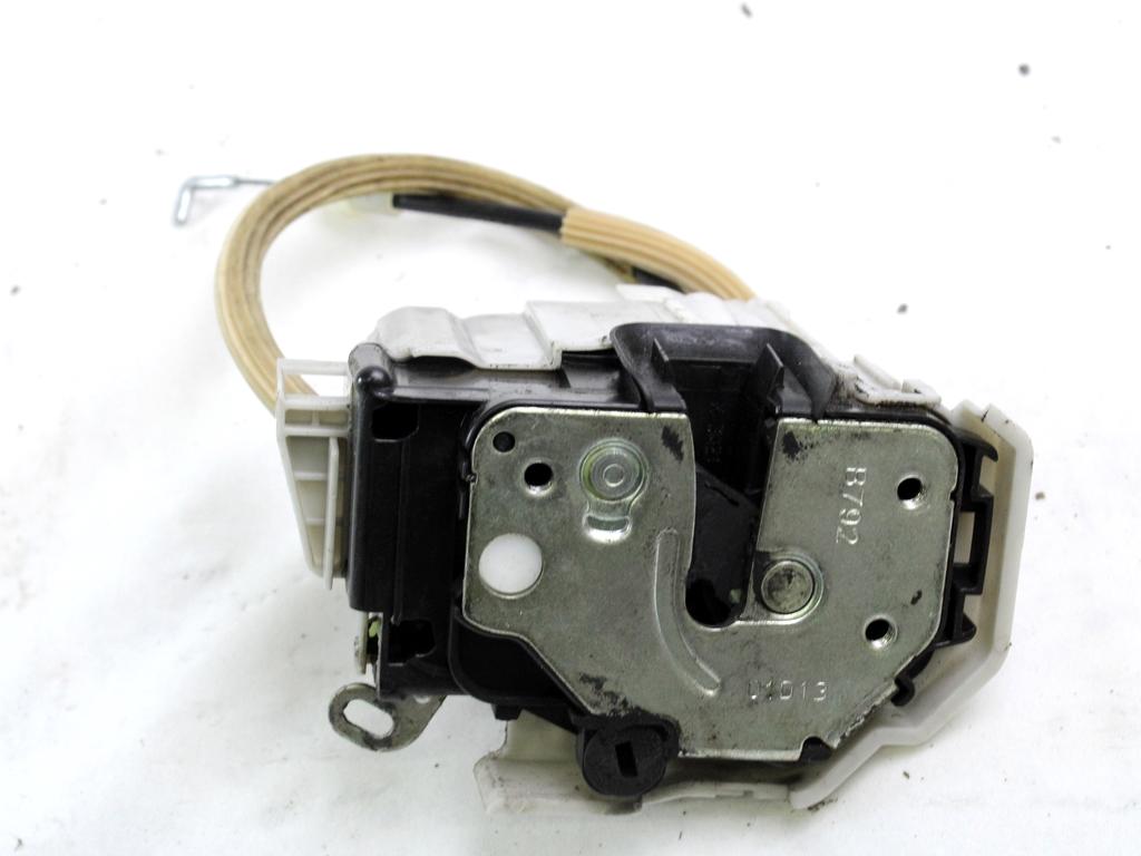 CENTRALNI ZAKLEP SPREDNJIH VRAT  OEM N. 51827955 ORIGINAL REZERVNI DEL FIAT BRAVO 198 R (2010 - 2014) DIESEL LETNIK 2013