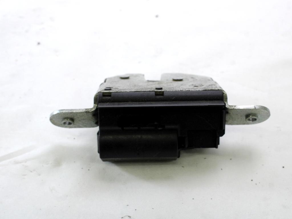 ZAKLEPANJE PRTLJA?NIH VRAT  OEM N. 55701971 ORIGINAL REZERVNI DEL FIAT BRAVO 198 R (2010 - 2014) DIESEL LETNIK 2013