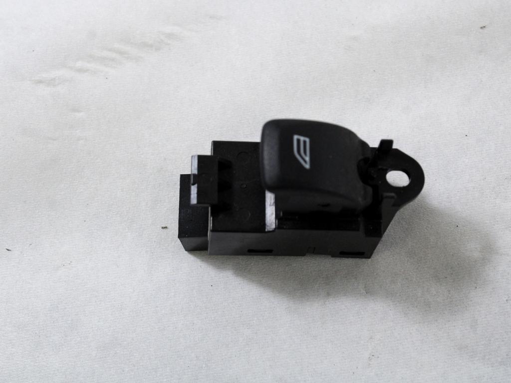 STIKALO SPREDNJIH DESNIH SIP OEM N. 31272012 ORIGINAL REZERVNI DEL VOLVO C30 533 (2006 - 2012)DIESEL LETNIK 2011