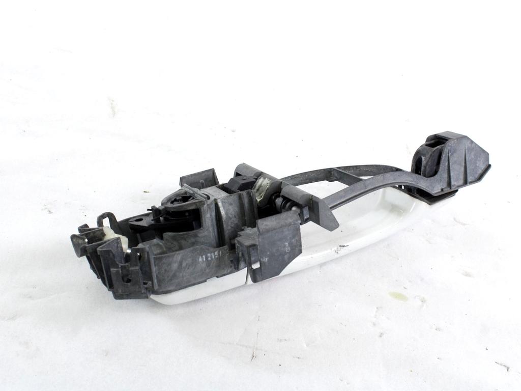 ZUNANJA KLJUKA SPREDNJA LEVA VRATA OEM N. 39879658 ORIGINAL REZERVNI DEL VOLVO C30 533 (2006 - 2012)DIESEL LETNIK 2011