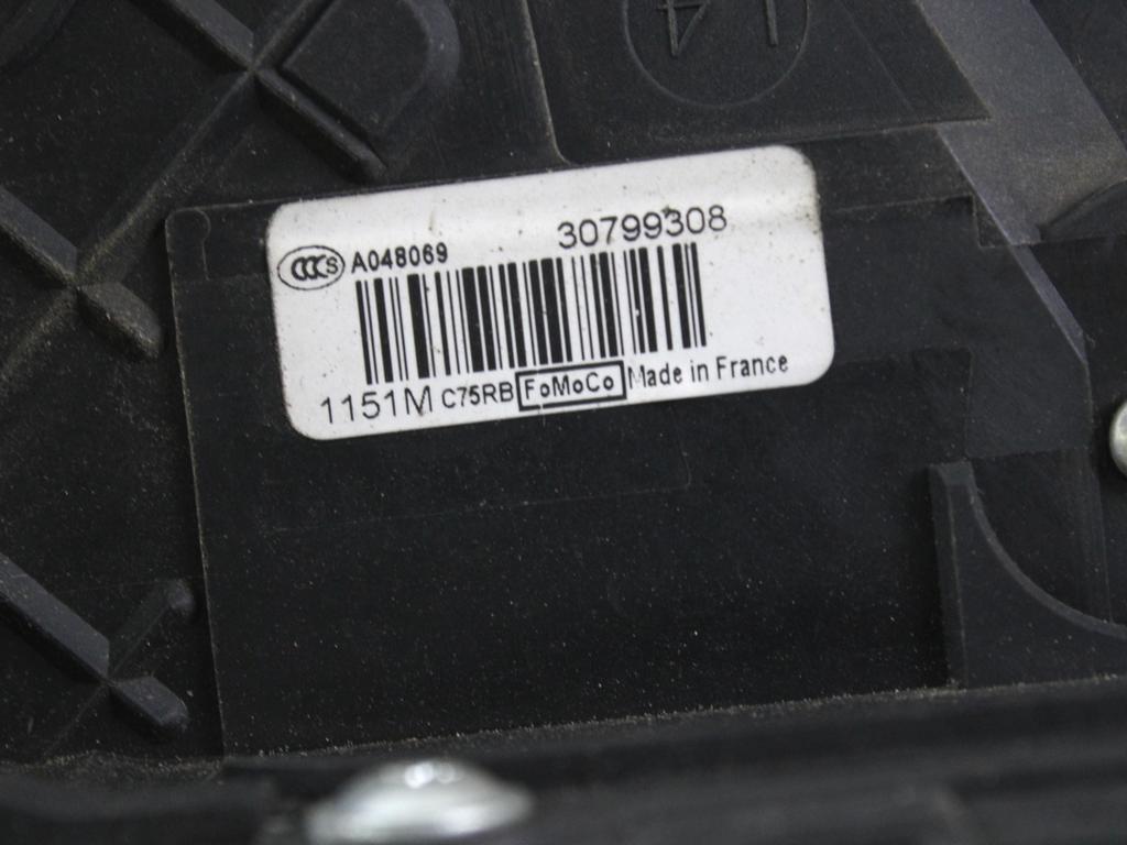 CENTRALNO ZAKLEPANJE PREDNIH LEVIH VRAT OEM N. 30799308 ORIGINAL REZERVNI DEL VOLVO C30 533 (2006 - 2012)DIESEL LETNIK 2011