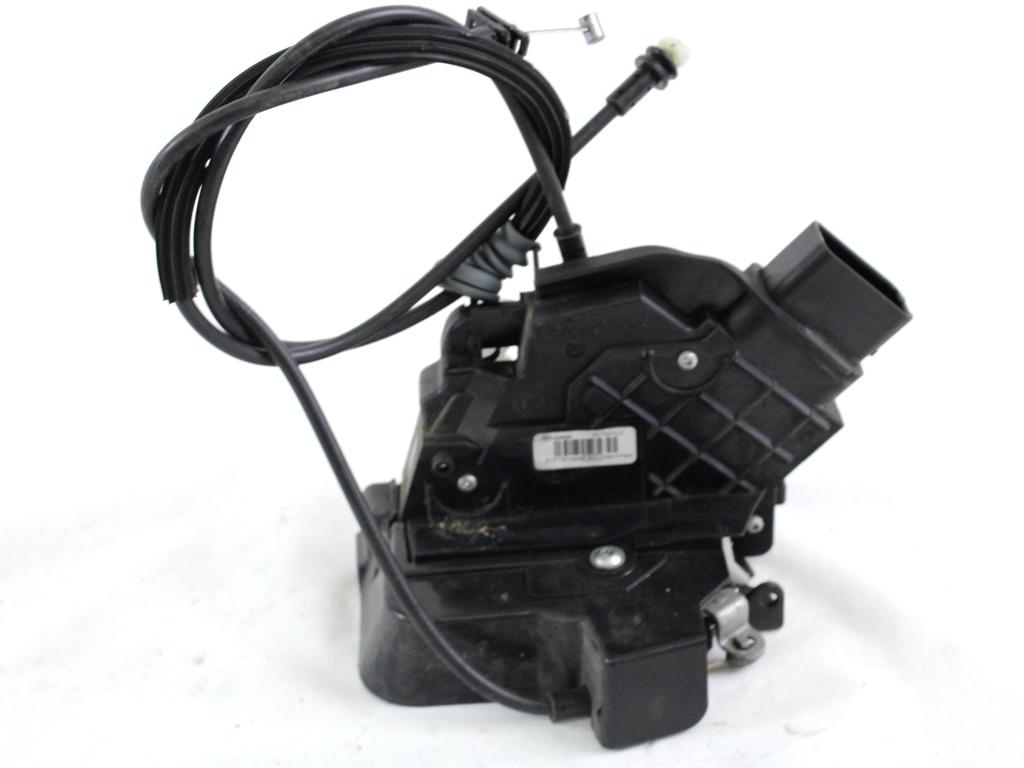 CENTRALNI ZAKLEP SPREDNJIH VRAT  OEM N. 30799302 ORIGINAL REZERVNI DEL VOLVO C30 533 (2006 - 2012)DIESEL LETNIK 2011