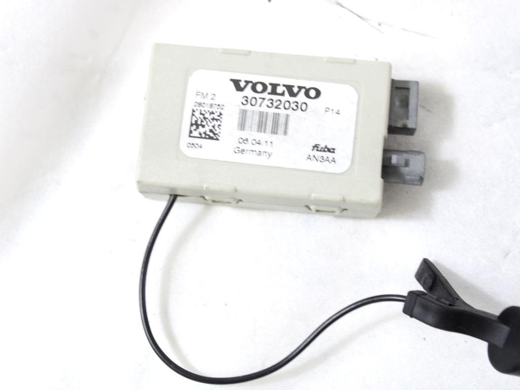 OJACEVALEC / ANTENA OEM N. 30732030 ORIGINAL REZERVNI DEL VOLVO C30 533 (2006 - 2012)DIESEL LETNIK 2011