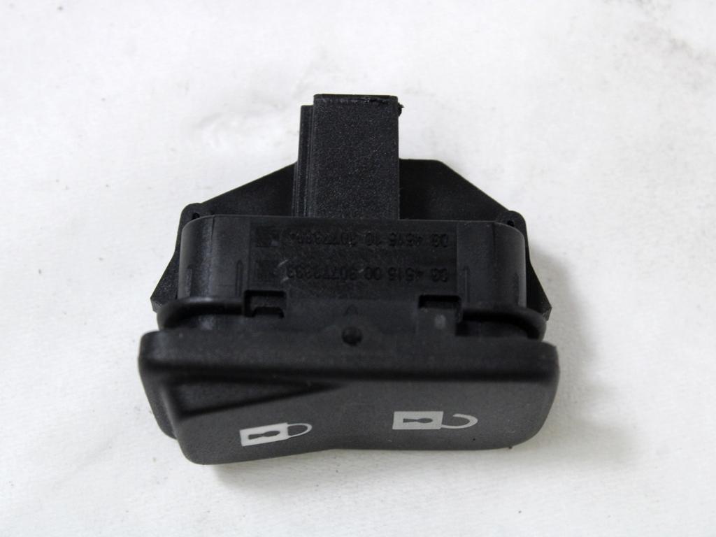 RAZLICNA STIKALA  OEM N. 30773333 ORIGINAL REZERVNI DEL VOLVO C30 533 (2006 - 2012)DIESEL LETNIK 2011