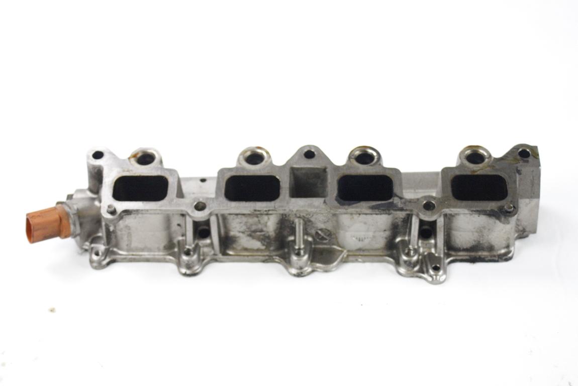 SESALNI KOLEKTOR OEM N. 03C133202AQ ORIGINAL REZERVNI DEL VOLKSWAGEN SCIROCCO 137 138 MK3 (10/2008 - 06-2014)BENZINA LETNIK 2011