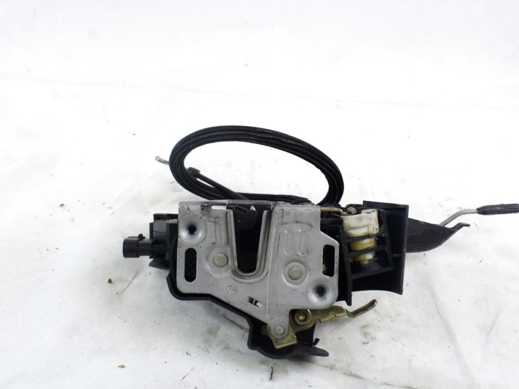 CENTRALNI ZAKLEP SPREDNJIH VRAT  OEM N. A1637202835 ORIGINAL REZERVNI DEL MERCEDES CLASSE ML W163 (1997 - 2006) DIESEL LETNIK 2002