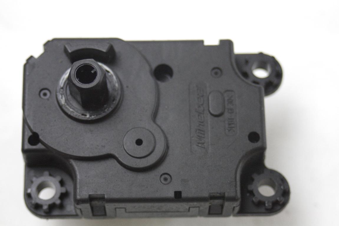 MOTORCEK OGREVANJA OEM N. Z5509001 ORIGINAL REZERVNI DEL CITROEN C3 AIRCROSS (DAL 2017)BENZINA LETNIK 2020