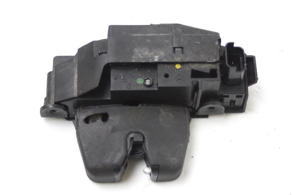 ZAKLEPANJE PRTLJA?NIH VRAT  OEM N. 9816195380 ORIGINAL REZERVNI DEL CITROEN C3 AIRCROSS (DAL 2017)BENZINA LETNIK 2020