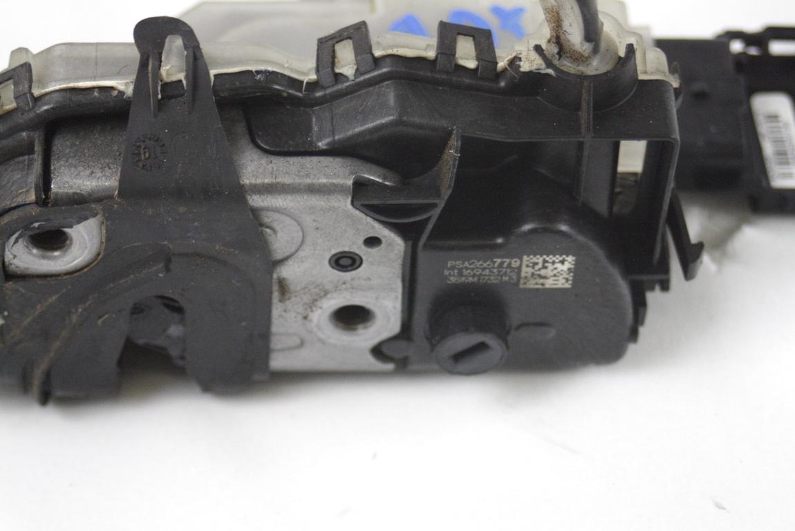 CENTRALNI ZAKLEP SPREDNJIH VRAT  OEM N. 9826677980 ORIGINAL REZERVNI DEL CITROEN C3 AIRCROSS (DAL 2017)BENZINA LETNIK 2020